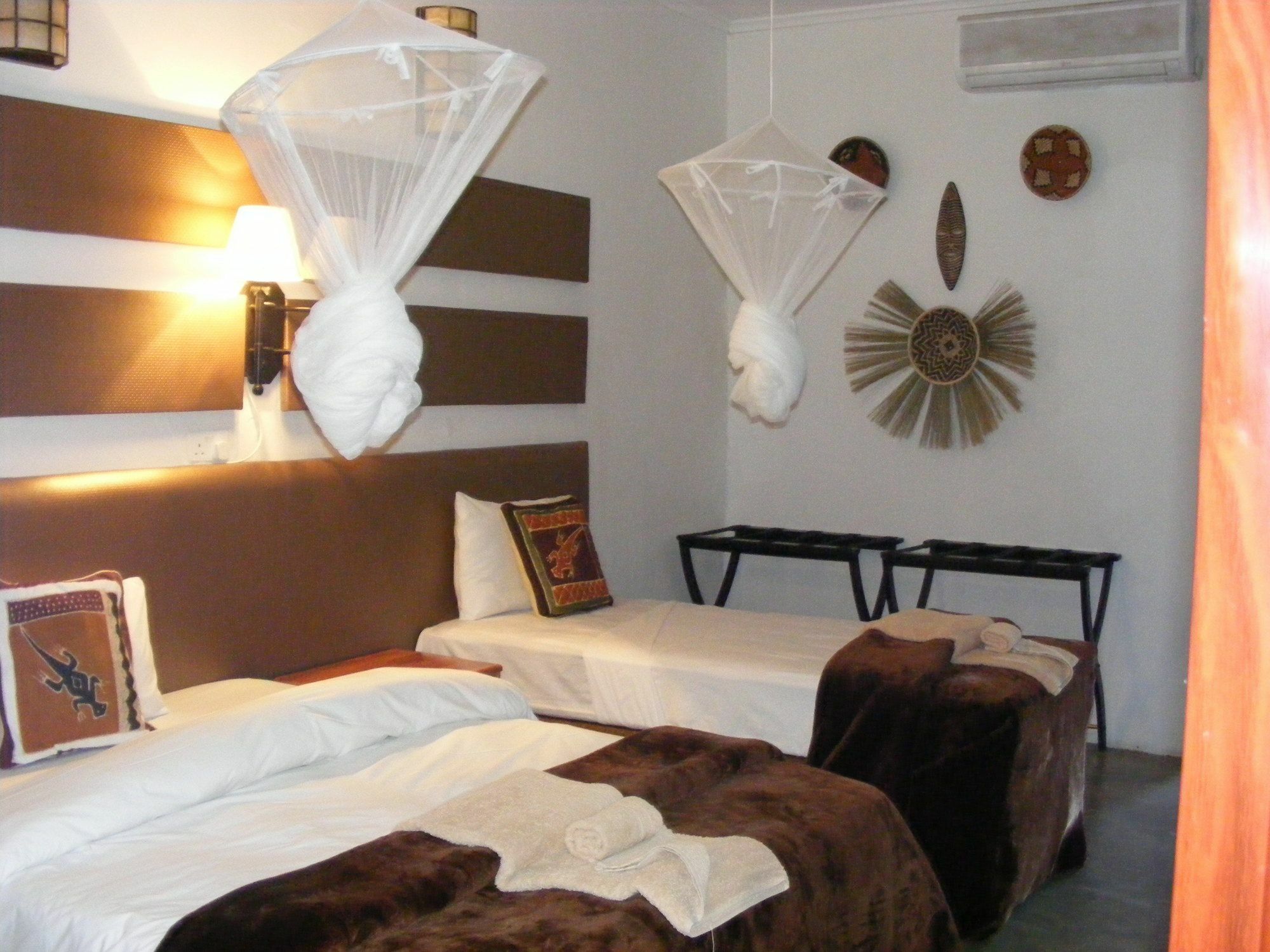 ליבינגסטון Ngoma Zanga Lodge מראה חיצוני תמונה